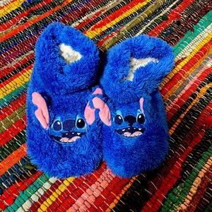 Stitch slippers🥿 💙
